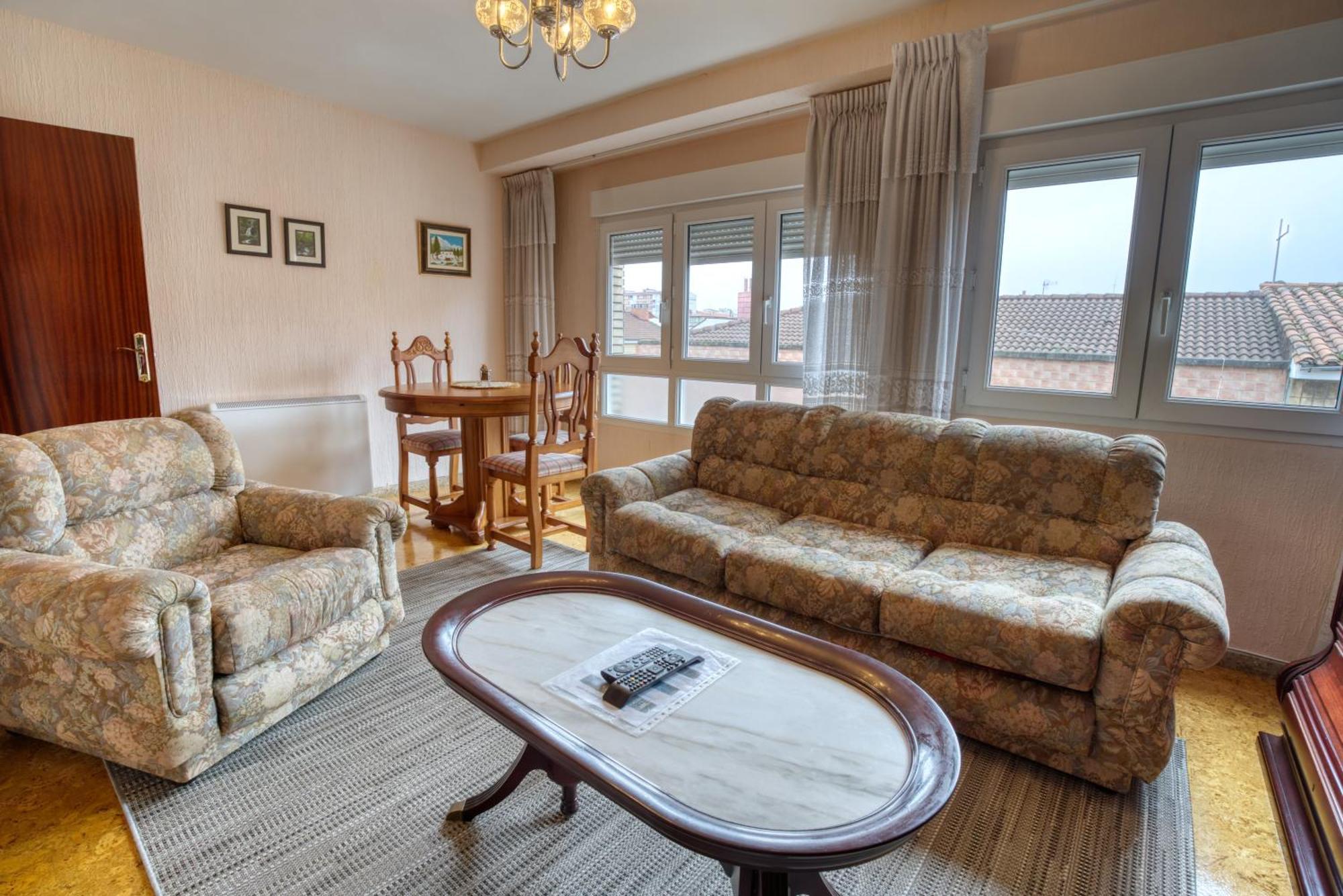 Apartamento Muy Amplio, Con Wifi Y A 12 Minutos Del Centro 希洪 外观 照片