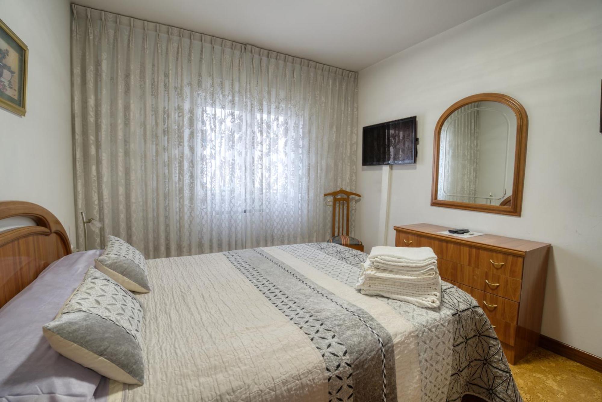 Apartamento Muy Amplio, Con Wifi Y A 12 Minutos Del Centro 希洪 外观 照片
